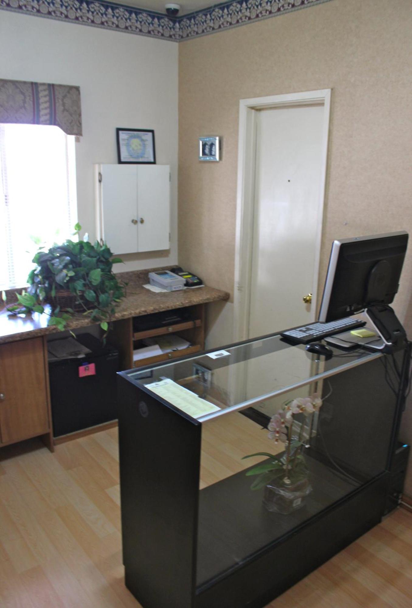 Holland Inn And Suites Taft Экстерьер фото