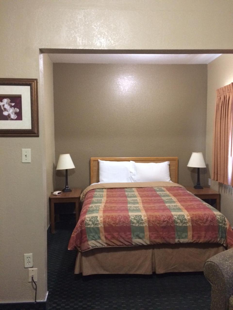Holland Inn And Suites Taft Экстерьер фото